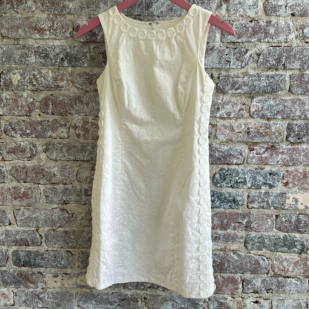 Lilly Pulitzer White Sheath Style Dress with Circle Metallic Detailing
